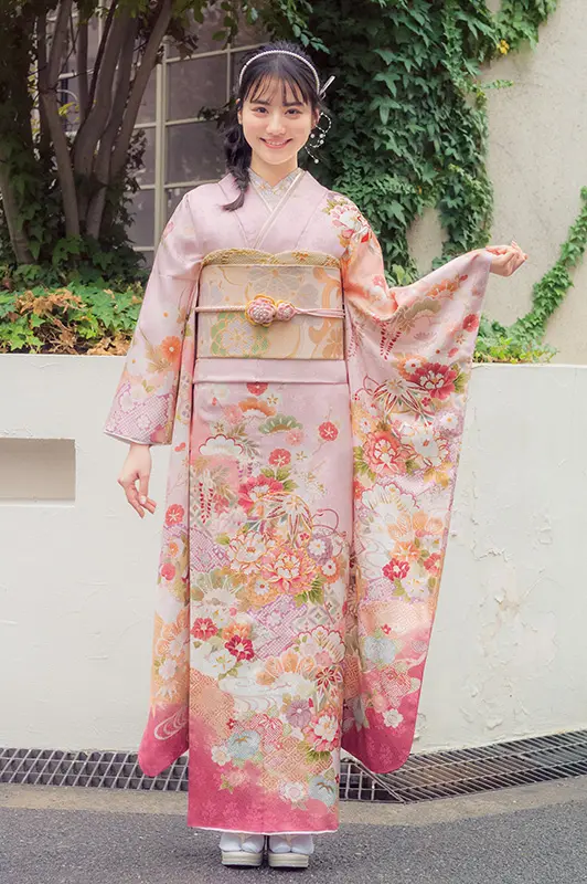 パステルカラーの振袖が人気！ | 【KIMONO みやこや】振袖選び