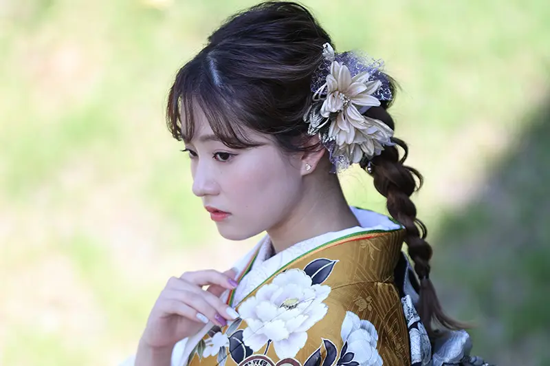 秋に前撮りする人のための「振袖ヘアアレンジ＆帯結び」特集