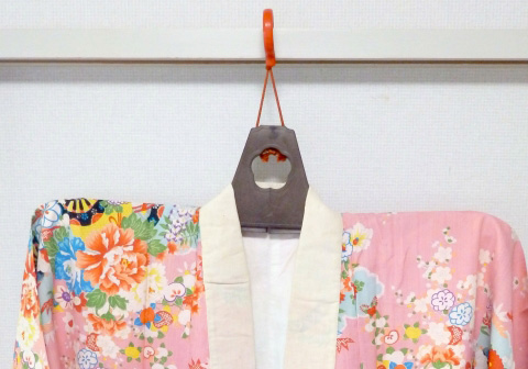 振袖着用後に「陰干し」をして汗を飛ばす